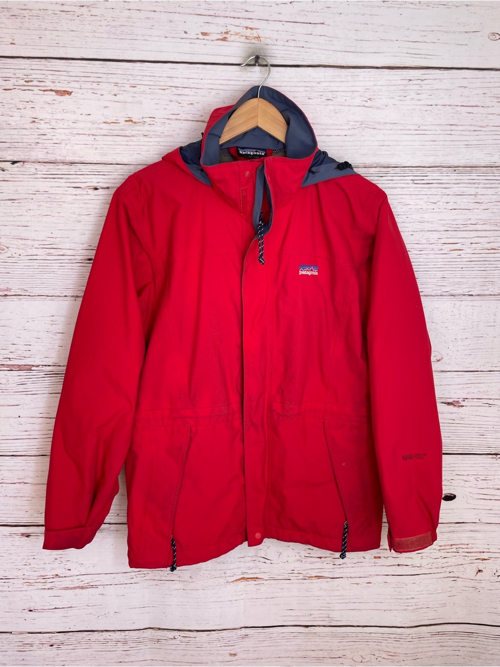 Patagonia vintage Goretex hooded jacket